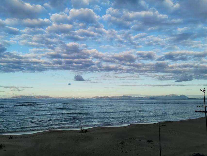 On The Beach At ストランド エクステリア 写真